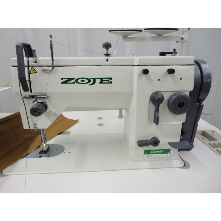 ZOJE 20U93  Одноигольная швейная машина двухукольной зигзагообразной строчки.